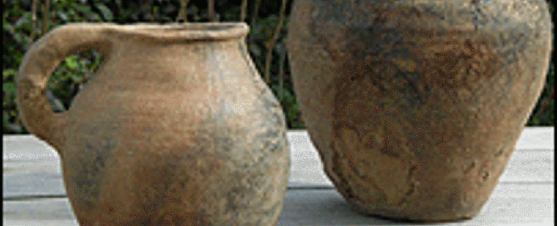 42820999 Urns203