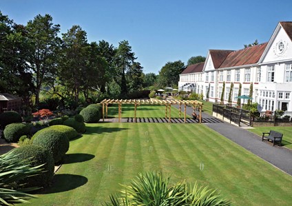 Avonpark Retirement Villages In Wiltshire Grounds And House