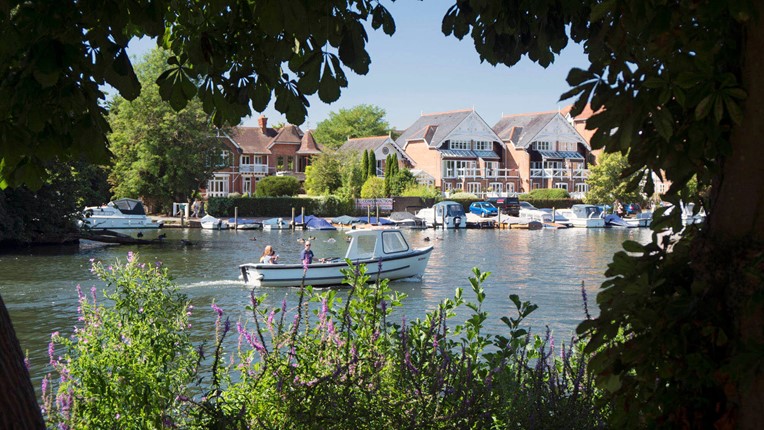 Thamesfield Retirement Villages In Henley On Thames River Outside